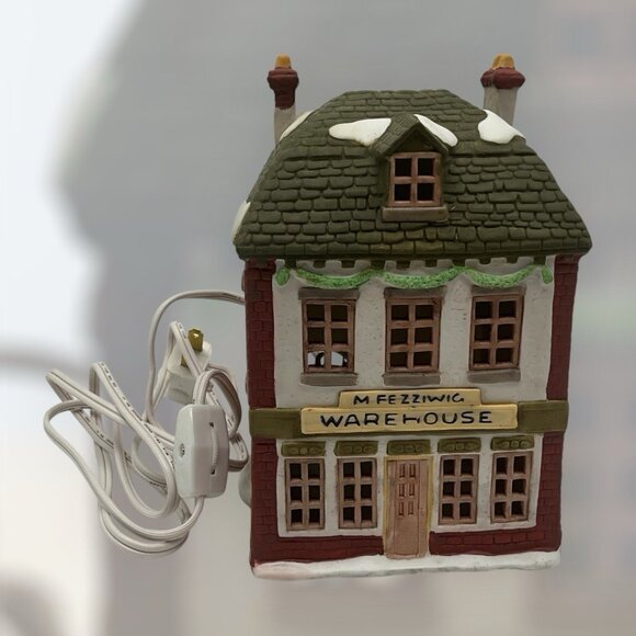 Dept. 56 Dickens' Village Series Fezziwig's Warehouse Christmas Decor Village - Picture 4 of 10